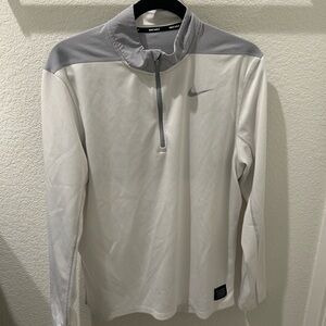 Nike medium Men's Light Gray and white Quarter-Zip Jacket